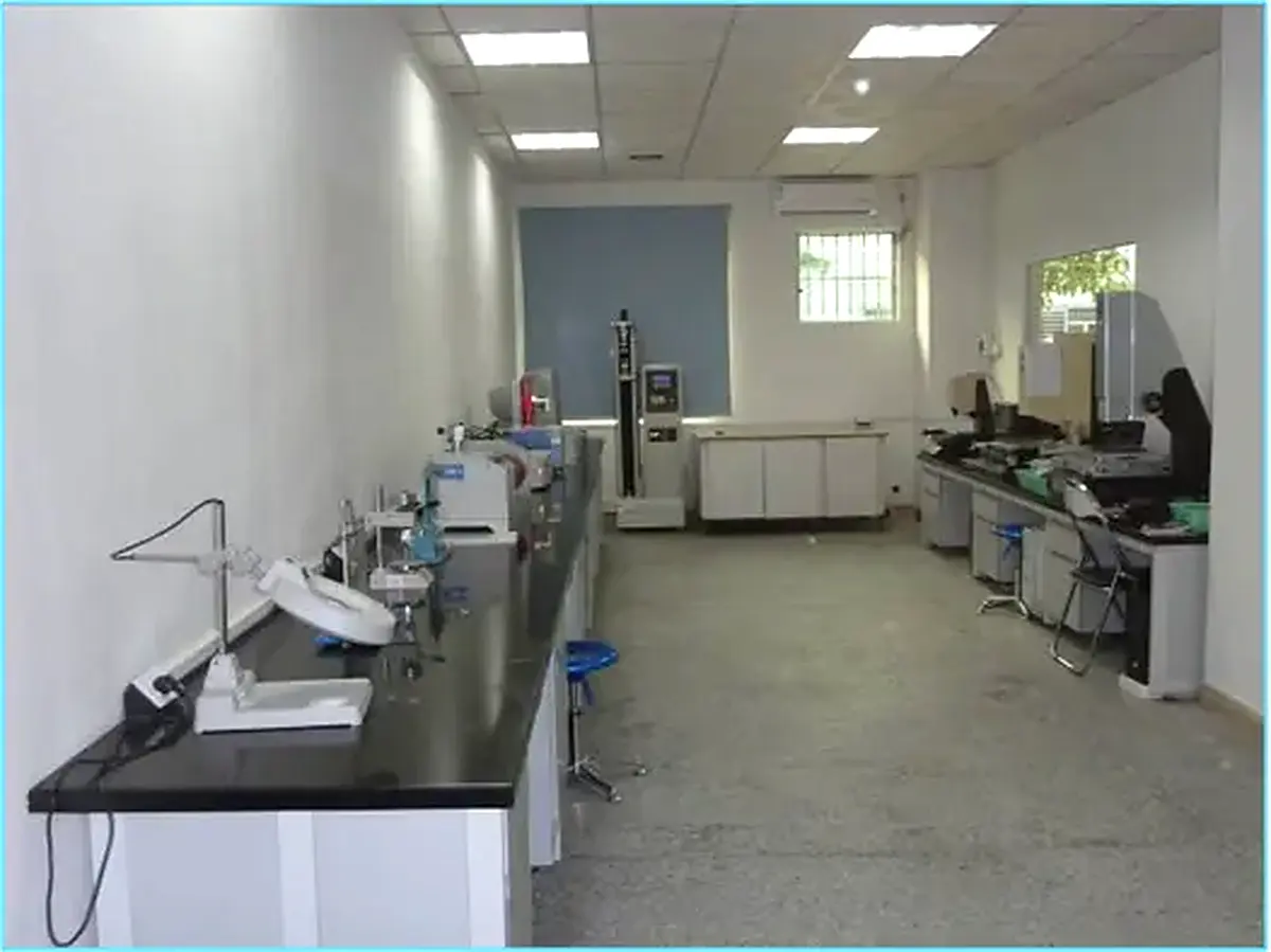 Hongchi factory laboratory interior